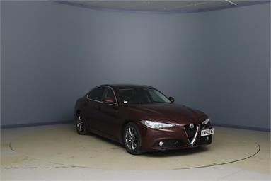 ALFA ROMEO GIULIA 2.2 JTDM-2 Tecnica 4dr Auto Diesel - RED - YN68FWG - 4 Door Saloon