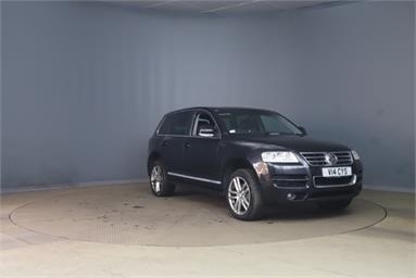 VOLKSWAGEN TOUAREG 3.0 V6 TDI Altitude 5dr Auto Diesel - BLACK - KM56KYJ - 5 Door Estate