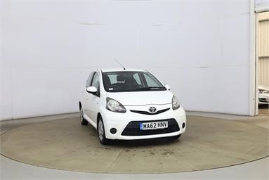 TOYOTA AYGO 1.0 VVT-i Ice 5dr Petrol - WHITE - MA62HNV - 5 Door Hatchback