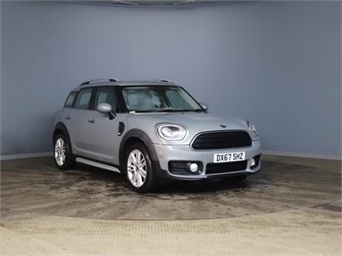 MINI COUNTRYMAN 2.0 Cooper D 5dr [Chili Pack] Diesel - GREY - DX67SHZ - 5 Door Hatchback