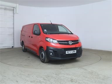 VAUXHALL VIVARO L2 DIESEL 2900 1.5d 100PS Dynamic H1 Van Diesel - RED - RO72URN - 6 Door Panel Van