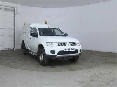 MITSUBISHI L200 LWB DIESEL Club Cab DI-D 4Life 4WD 134Bhp [2010] Diesel - WHITE - WV62OXU - 2 Door Pick Up Body