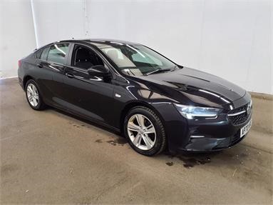 VAUXHALL INSIGNIA 1.5 Turbo D SE Nav 5dr Diesel - BLACK - AP70NTE - 5 Door Hatchback