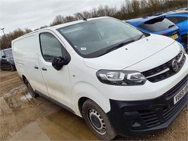 VAUXHALL VIVARO L2 DIESEL 2900 1.5d 100PS Edition H1 Van Diesel - WHITE - VU69VOM - 6 Door Panel Van