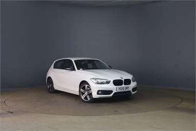 BMW 1 SERIES 118d Sport 5dr [Nav] Diesel - WHITE - YG15GMY - 5 Door Hatchback