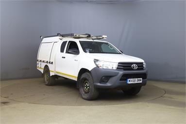 TOYOTA HILUX DIESEL Active Extra Cab Pick Up 2.4 D-4D Diesel - WHITE - MX68BWM - 4 Door Pick Up Body