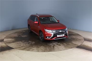 MITSUBISHI OUTLANDER 2.0 PHEV GX4h 5dr Auto Petrol PHEV - RED - FD18KMU - 5 Door Estate