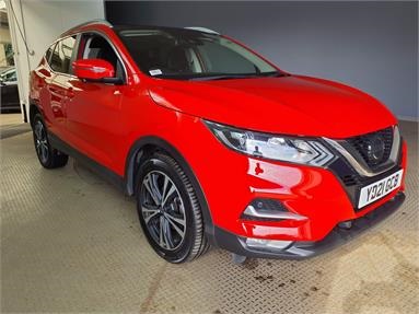 NISSAN QASHQAI 1.3 DiG-T 160 [157] N-Connecta 5dr DCT Glass Roof