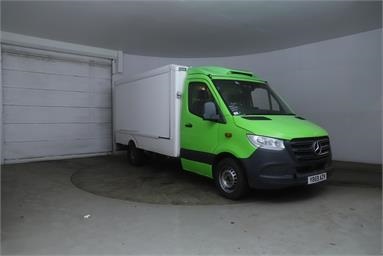 MERCEDES-BENZ SPRINTER 314CDI L2 DIESEL FWD 3.5t Chassis Cab 9G-Tronic Diesel - GREEN - YB69AZV - 5 Door Fridge Box Van Body