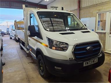 FORD E-TRANSIT 425 L3 RWD 198kW 68kWh Trend Chassis Cab Auto Electric - WHITE - YM73WCJ - 2 Door Dropside Body