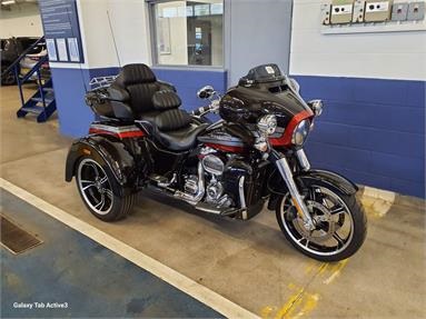 HARLEY-DAVIDSON FLHTCUTGSE TG UL CVO 1923 20  Petrol - MULTI-COLOURED - FE69CVM - Motorbike