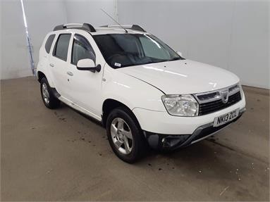 DACIA DUSTER 1.5 dCi 110 Laureate 5dr Diesel - WHITE - NK13ZCL - 5 Door Hatchback