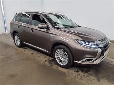 MITSUBISHI OUTLANDER 2.4 PHEV 4h 5dr Auto Petrol PHEV - BROWN - NU69FXM - 5 Door Estate