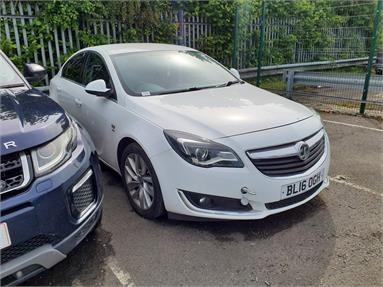 VAUXHALL INSIGNIA 2.0 CDTi [170] ecoFLEX SRi Nav 5dr [Start Stop] Diesel - WHITE - BL16OGH - 5 Door Hatchback
