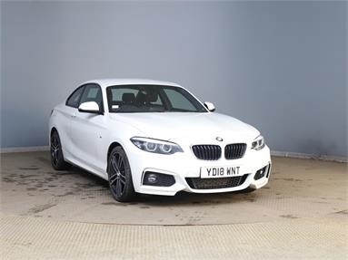 BMW 2 SERIES 220d xDrive M Sport 2dr [Nav] Step Auto Diesel - WHITE - YD18WNT - 2 Door Coupe
