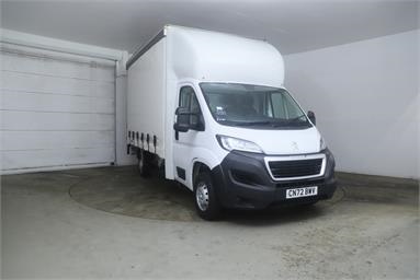 PEUGEOT BOXER 335 L3 DIESEL 2.2 BlueHDi Luton 140ps 14ft Diesel - WHITE - CN72BWV - 2 Door Curtainside Body
