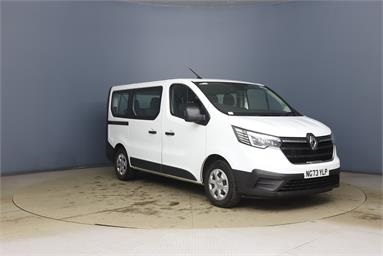 RENAULT TRAFIC SWB MINIBUS DIESEL SL28 Blue dCi 150 Business 9 Seater H1 L1 Diesel - WHITE - NG73YLP - Bus (Mini Less 18 seats)