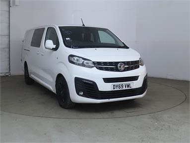 VAUXHALL VIVARO L2 DIESEL 3100 2.0d 120PS Sportive H1 D/Cab Diesel - WHITE - DY69VWL - 6 Door Window Van