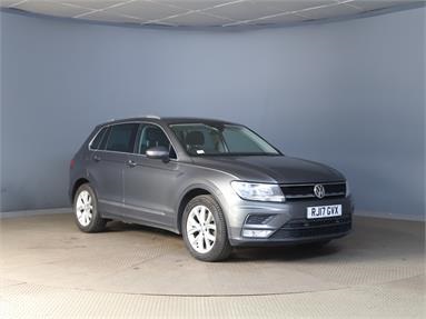 VOLKSWAGEN TIGUAN 2.0 TDi 150 SE Nav 5dr Diesel - GREY - RJ17GVX - 5 Door Estate