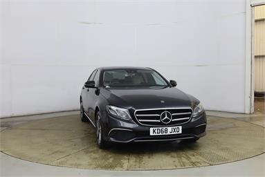 MERCEDES-BENZ E CLASS E220d 4Matic SE 4dr 9G-Tronic Diesel - BLACK - KD68JXO - 4 Door Saloon