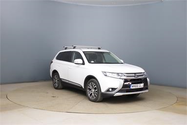 MITSUBISHI OUTLANDER 2.2 DI-D GX3 5dr Diesel - White - WN66GLJ - 5 Door Estate