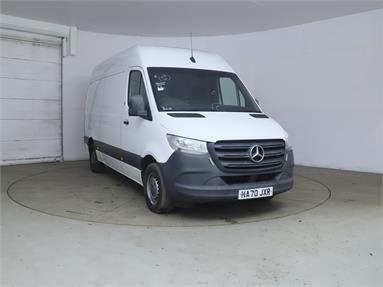 MERCEDES-BENZ SPRINTER 315CDI L2 DIESEL RWD 3.5t H2 Progressive Van Diesel - WHITE - NA70JXR - 5 Door Panel Van