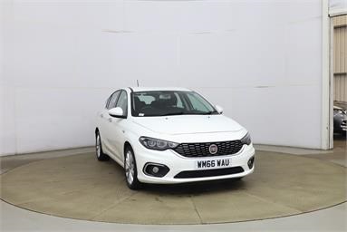 FIAT TIPO 1.6 Multijet Lounge 5dr Diesel - WHITE - WM66WAU - 5 Door Hatchback