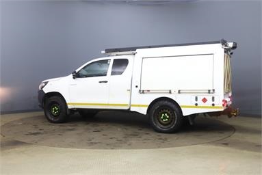 TOYOTA HILUX DIESEL Active Extra Cab Pick Up 2.4 D-4D Diesel - WHITE - MX18MHV - 2 Door Pick Up Body