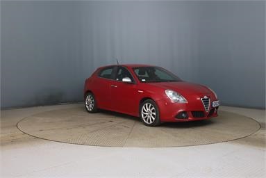 ALFA ROMEO GIULIETTA 1.4 TB MultiAir Veloce 5dr Petrol - Red - GK62WVW - 5 Door Hatchback
