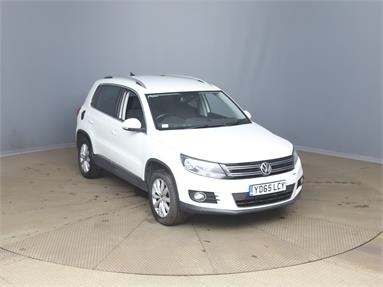 VOLKSWAGEN TIGUAN 2.0 TDi BlueMotion Tech Match 5dr [2WD] Diesel - WHITE - YD65LCY - 5 Door Estate