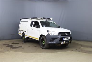 TOYOTA HILUX DIESEL Active Extra Cab Pick Up 2.4 D-4D Diesel - WHITE - MX18MGJ - 4 Door Pick Up Body