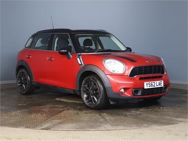 MINI COUNTRYMAN 2.0 Cooper S D 5dr Diesel - RED - YS62LAE - 5 Door Hatchback