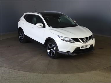 NISSAN QASHQAI 1.2 DiG-T N-Connecta 5dr Petrol - WHITE - VK66RVT - 5 Door Hatchback