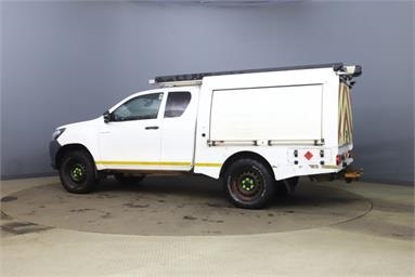 TOYOTA HILUX DIESEL Active Extra Cab Pick Up 2.4 D-4D Diesel - WHITE - MX18MHM - 4 Door Pick Up Body