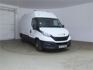 IVECO DAILY 35S12 DIESEL 2.3 High Roof Van 3520 WB Diesel - WHITE - BL69UWS - 5 Door Panel Van