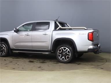 VOLKSWAGEN AMAROK DIESEL D/Cab Pick Up Style 2.0 TDI 205 4MOTION Auto Diesel - SILVER - RJ74NKF - 5 Door Pick Up Body