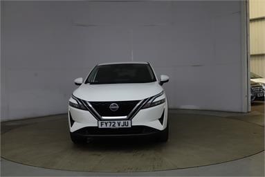 NISSAN QASHQAI 1.3 DiG-T MH 158 N-Connecta 5dr 4WD Xtronic Petrol/Hybrid - WHITE - FY72VJU - 5 Door Hatchback