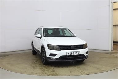 VOLKSWAGEN TIGUAN 1.4 TSi 125 SE Nav 5dr Petrol - WHITE - MJ68SVR - 5 Door Estate