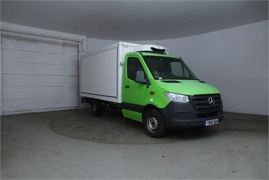 MERCEDES-BENZ SPRINTER 314CDI L2 DIESEL RWD 3.5t Chassis Cab 7G-Tronic Diesel - GREEN - YB19UGH - 5 Door Fridge Box Van Body
