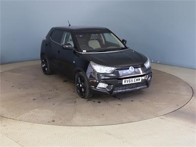 SSANGYONG TIVOLI 1.6 EX 5dr Auto Petrol - BLACK - RV65EWW - 5 Door Hatchback