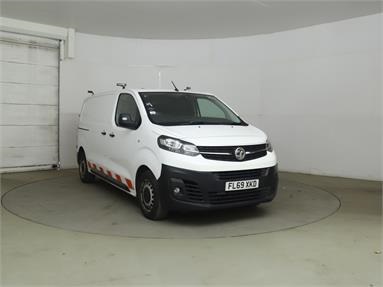 VAUXHALL VIVARO L1 DIESEL 2900 1.5d 100PS Edition H1 Van Diesel - WHITE - FL69XKD - 6 Door Panel Van