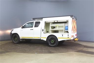 TOYOTA HILUX DIESEL Active Extra Cab Pick Up 2.4 D-4D 2 Seats Diesel - WHITE - MX18MGU - 4 Door Pick Up Body