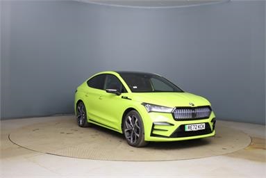 SKODA ENYAQ 220kW vRS 82kWh 4x4 5dr Auto Electric - Green - RE72KCK - 5 Door Estate