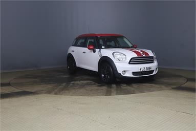 MINI COUNTRYMAN 1.6 Cooper D 5dr Diesel - White - VJZ5884 - 5 Door Hatchback