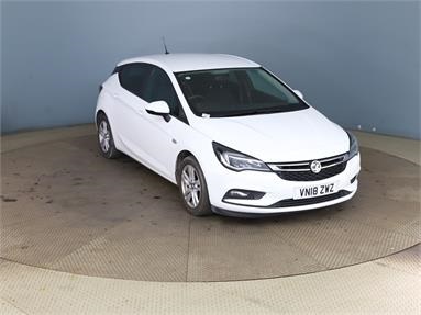 VAUXHALL ASTRA 1.6 CDTi 16V ecoTEC Design 5dr Diesel - WHITE - VN18ZWZ - 5 Door Hatchback