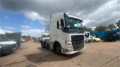VOLVO FH.500 6X2 GLOBETROTTER EURO 6 TRACTOR UNIT 2 Seats Sleep Cab Air Susp Diesel - WHITE - DX69TXW - Tractor Unit