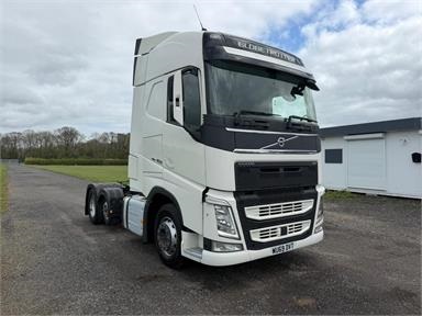 VOLVO FH.460 6X2 GLOBETROTTER EURO 6 LNG TRACTOR UNIT 2 Seats Sleep Cab Air Susp LNG - WHITE - WU69DVT - Tractor Unit