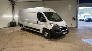 PEUGEOT BOXER 335 L3 DIESEL 2.2 BlueHDi H2 Professional Van 140ps Diesel - WHITE - RO22BZN - 5 Door Panel Van