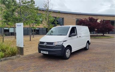 VOLKSWAGEN TRANSPORTER T28 SWB DIESEL 2.0 TDI 110 Startline Business Van Diesel - WHITE - VK22VZB - 3 Door Panel Van