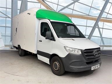 MERCEDES-BENZ SPRINTER 311CDI L2 DIESEL FWD 3.5t Chassis Cab Diesel - WHITE - PJ20VEF - 4 Door Luton Box Body